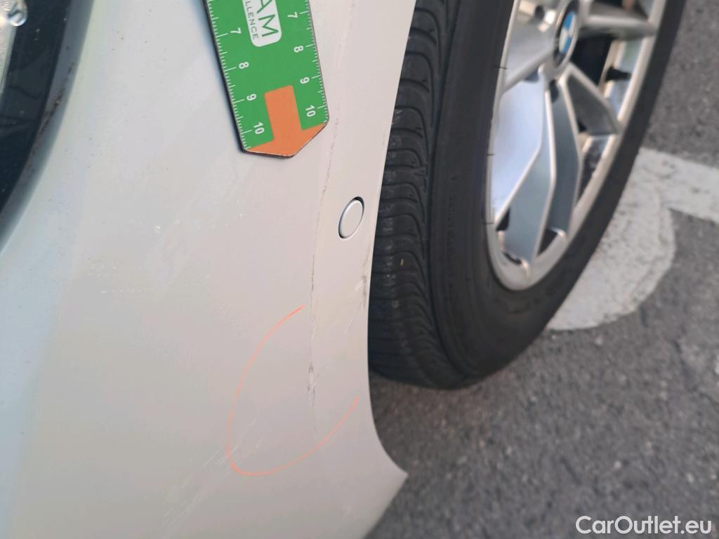  Bmw  Serie 3 BMW  / 2018 / 4P / sedán 320d Auto. #8