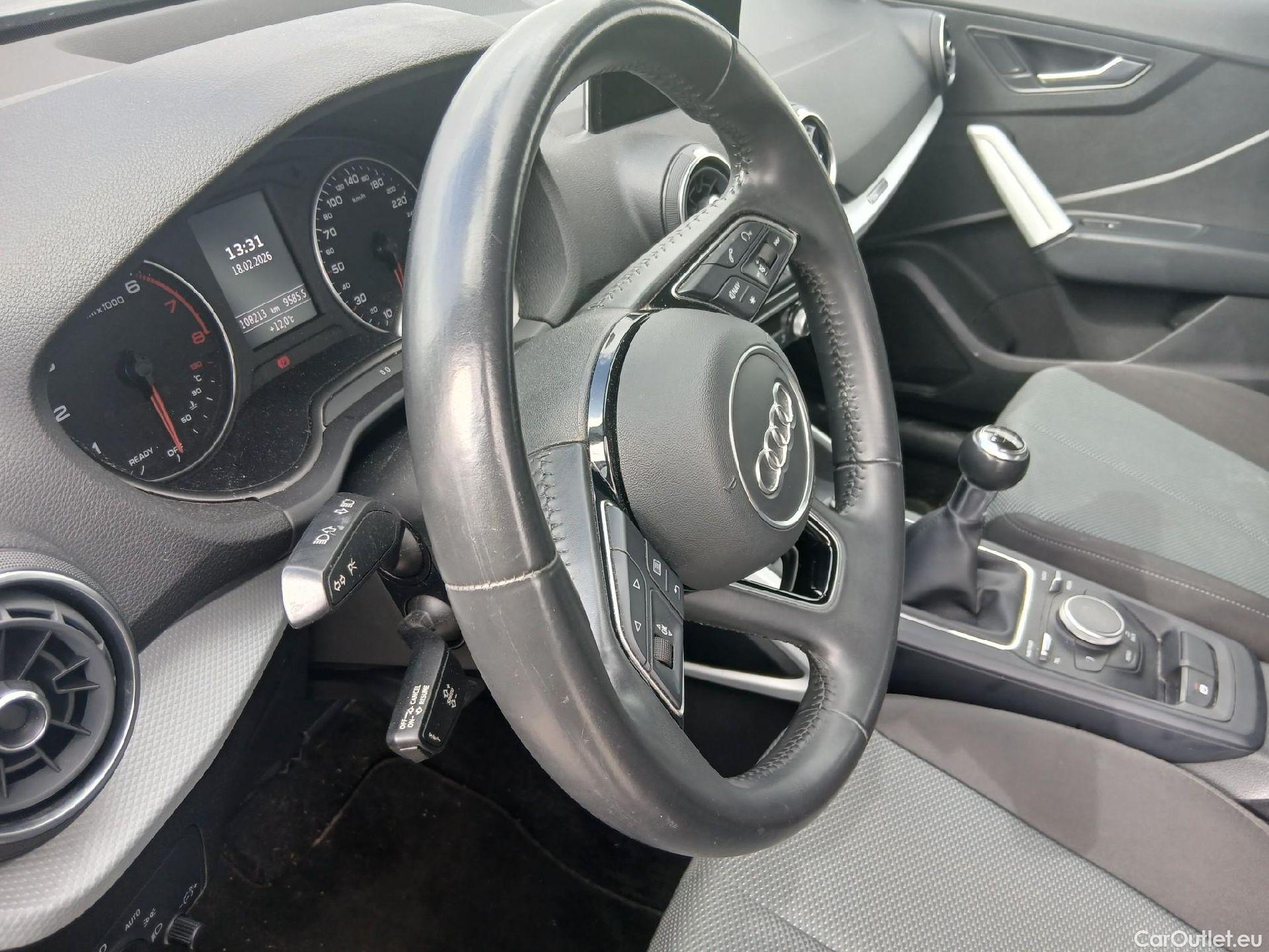  Audi  Q2 AUDI  / 2016 / 5P / todoterreno Design 30 TFSI 85kW (116CV) #8