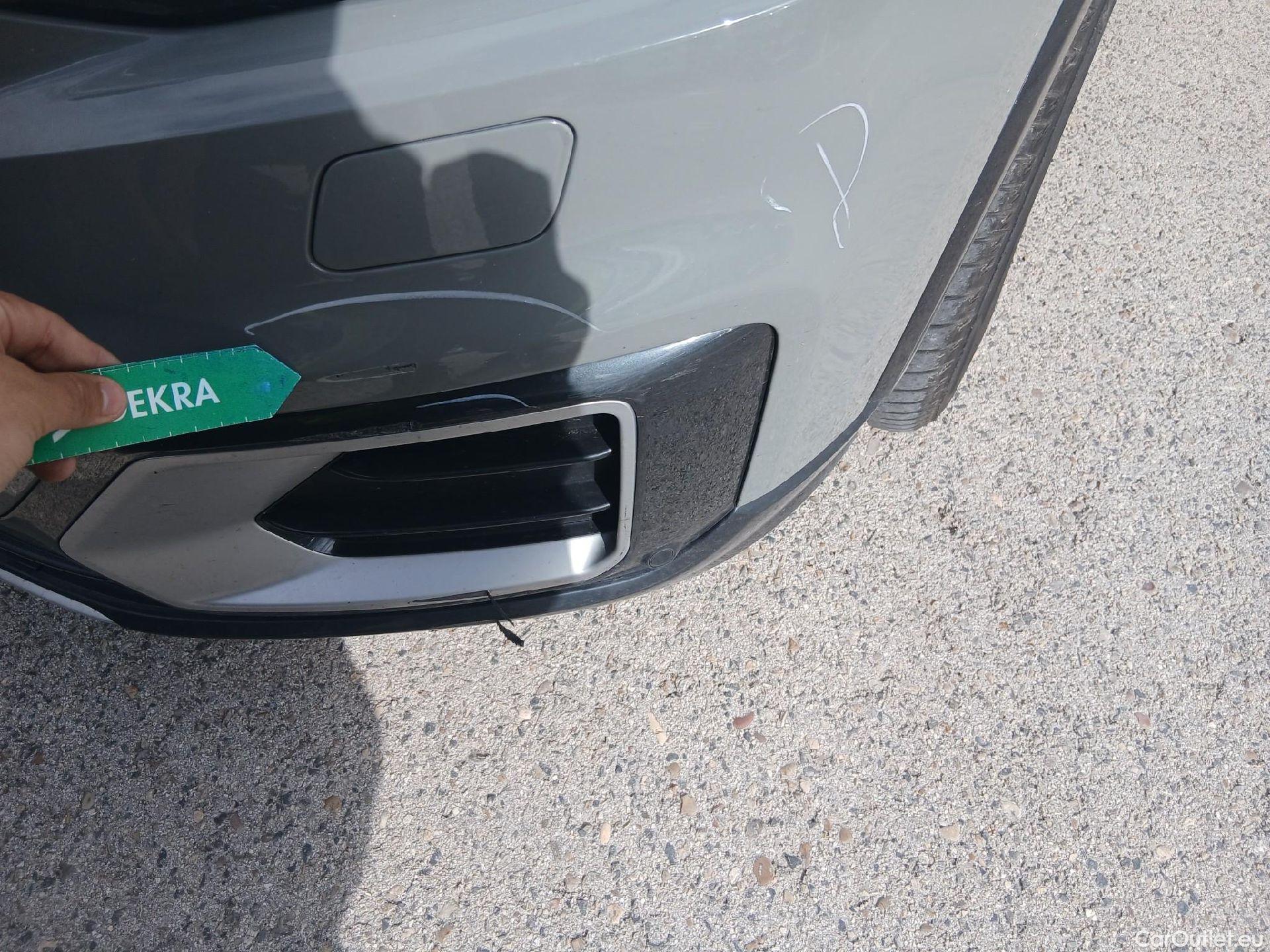  Audi  Q2 AUDI  / 2016 / 5P / todoterreno Design 30 TFSI 85kW (116CV) #10