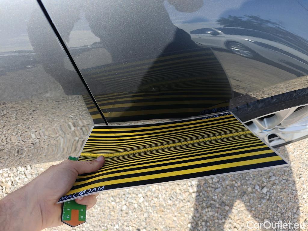  Bmw  Serie 1 BMW  / 2019 / 5P / berlina con portón 118i #46