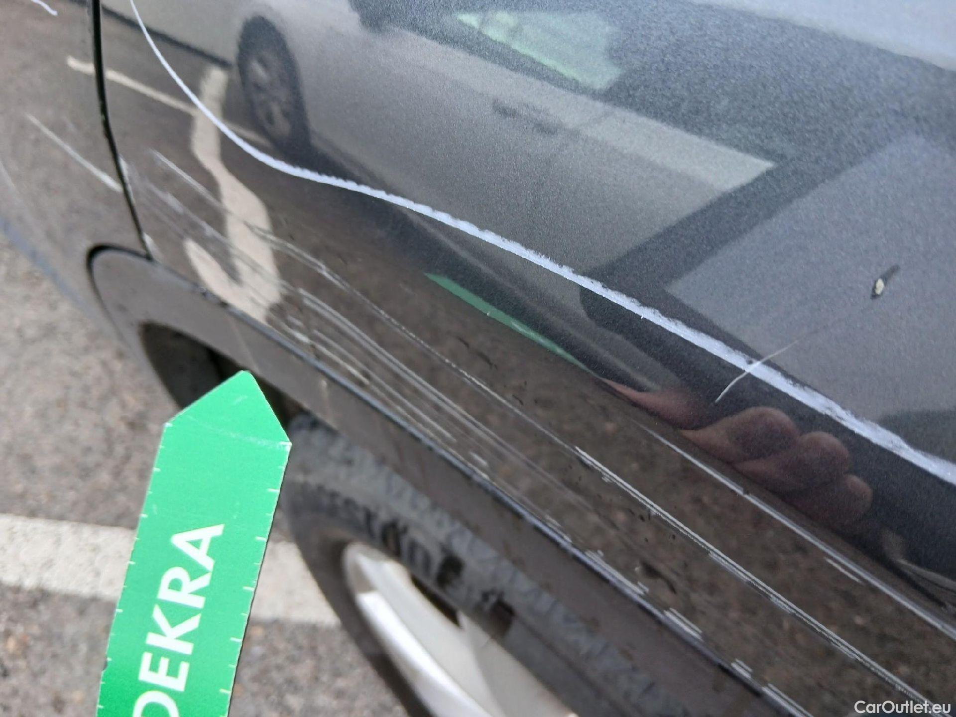  Bmw  X1 BMW  / 2019 / 5P / todoterreno sDrive18d #8