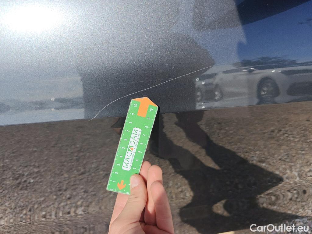  Bmw  Serie 1 BMW  / 2019 / 5P / berlina con portón 118i #20