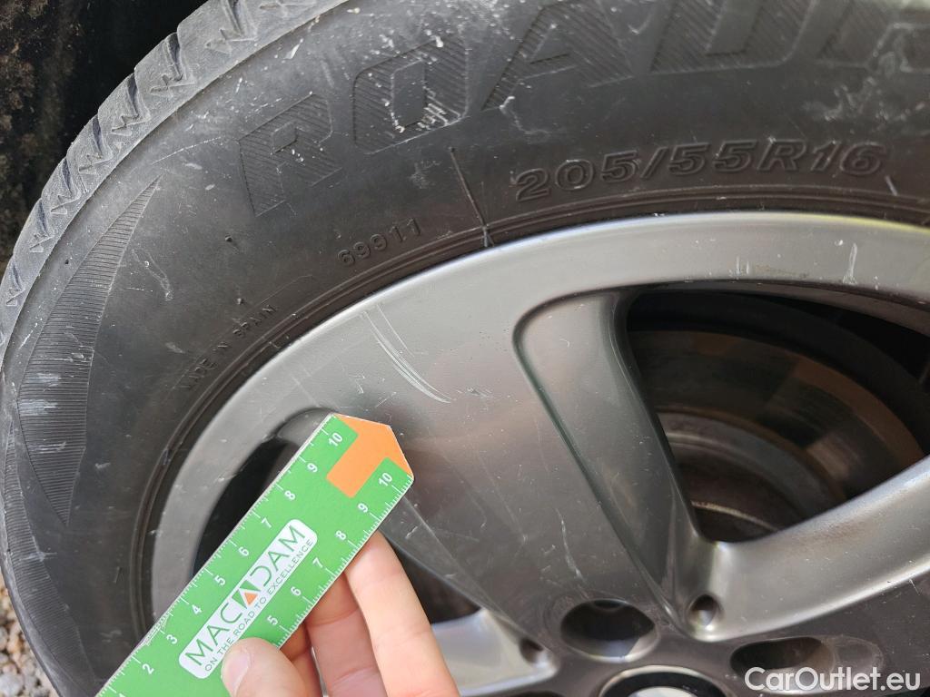  Bmw  Serie 1  Berlina 116d 1.5 115CV AT7 E6d #37