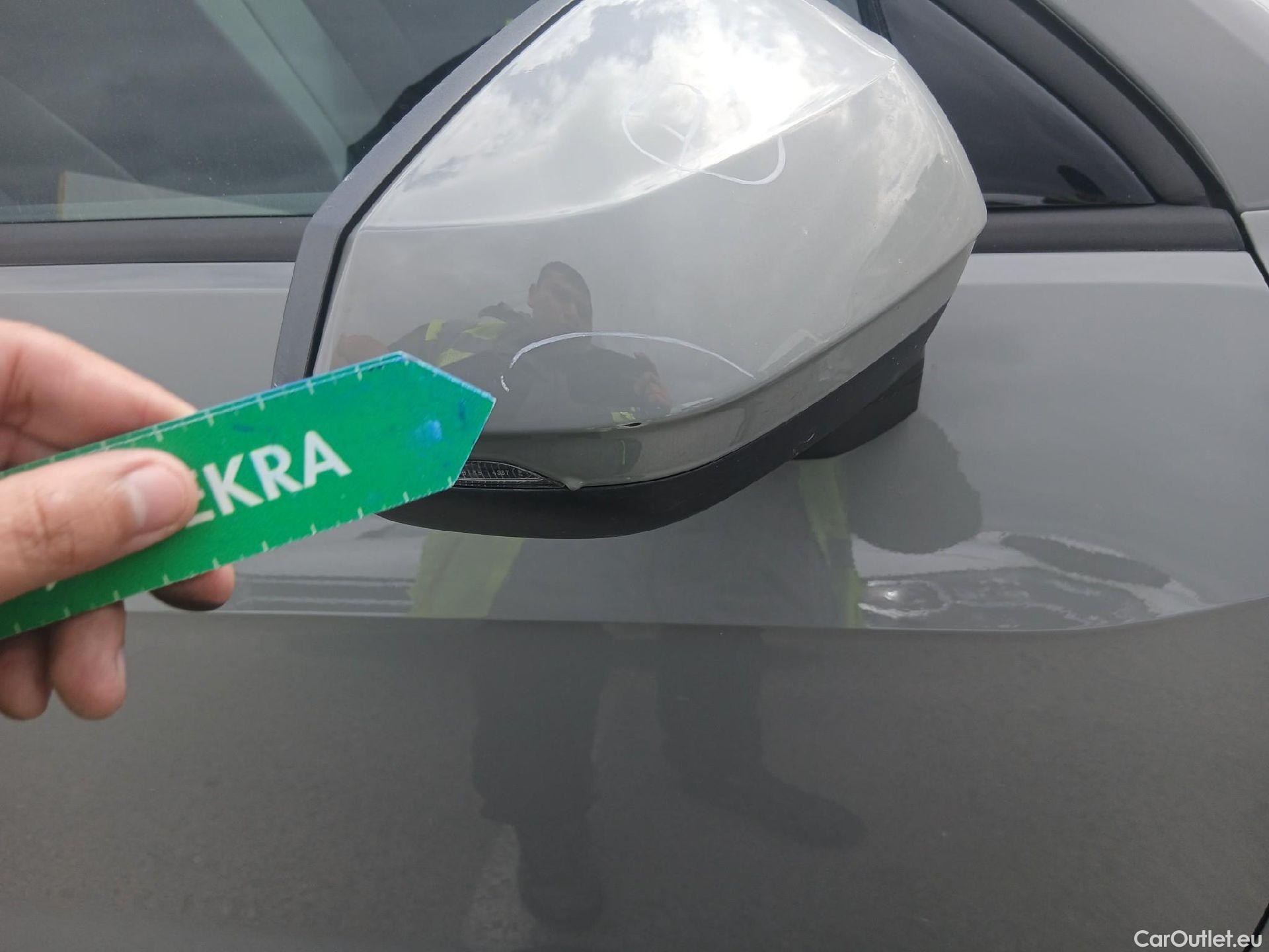  Audi  Q2 AUDI  / 2016 / 5P / todoterreno Design 30 TFSI 85kW (116CV) #41