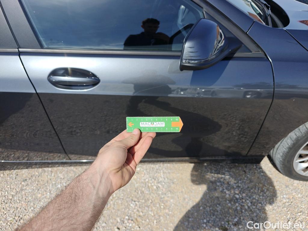  Bmw  Serie 1 BMW  / 2019 / 5P / berlina con portón 118i #19