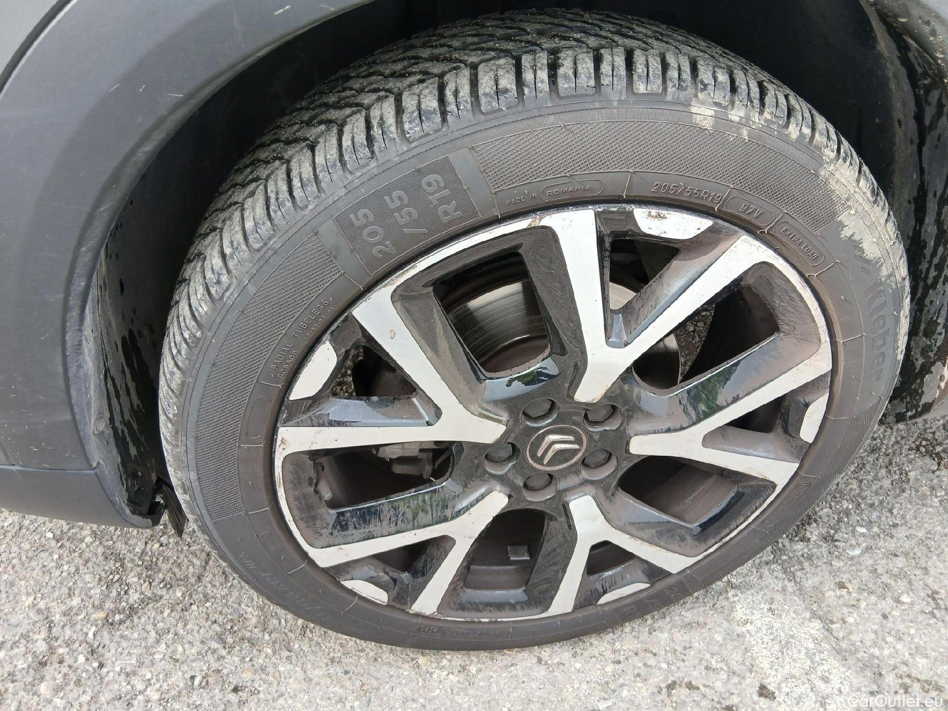  Citroen  C5 CITROEN  Aircross / 2018 / 5P / todoterreno BlueHdi 96kW (130CV) S&S Feel #9