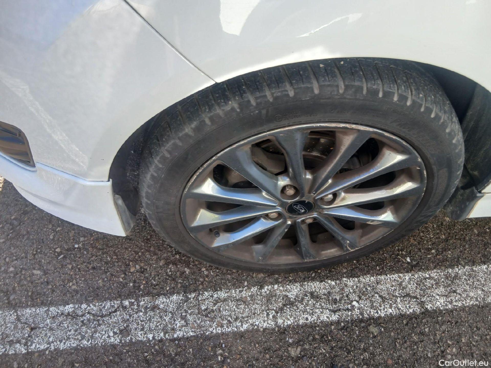  Ford  Fiesta FORD  3p 6G berlina con portón 1.5 TDCi 70kW (95CV) ST-Line 3p #8