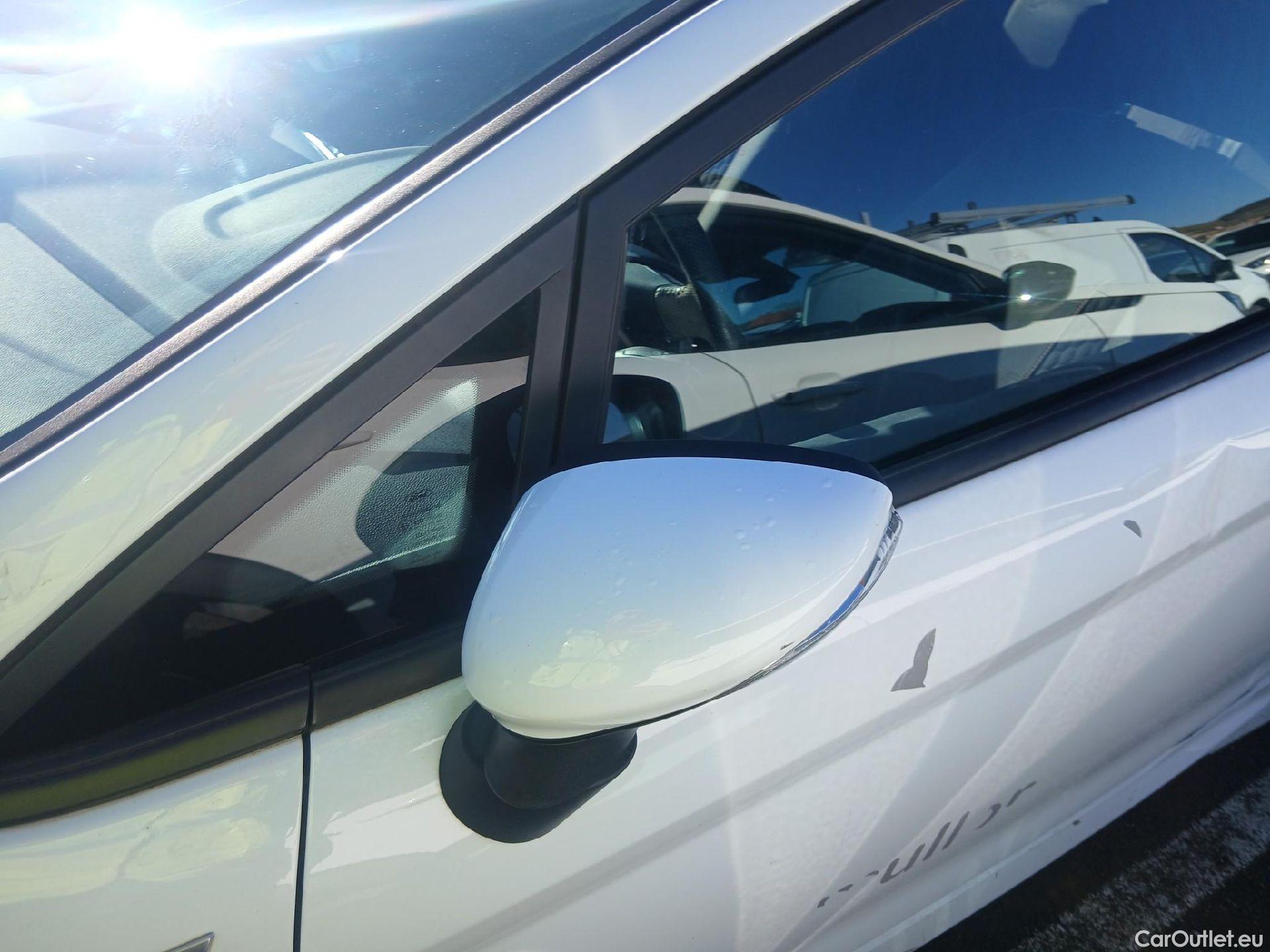  Ford  Fiesta FORD  3p 6G berlina con portón 1.5 TDCi 70kW (95CV) ST-Line 3p #11