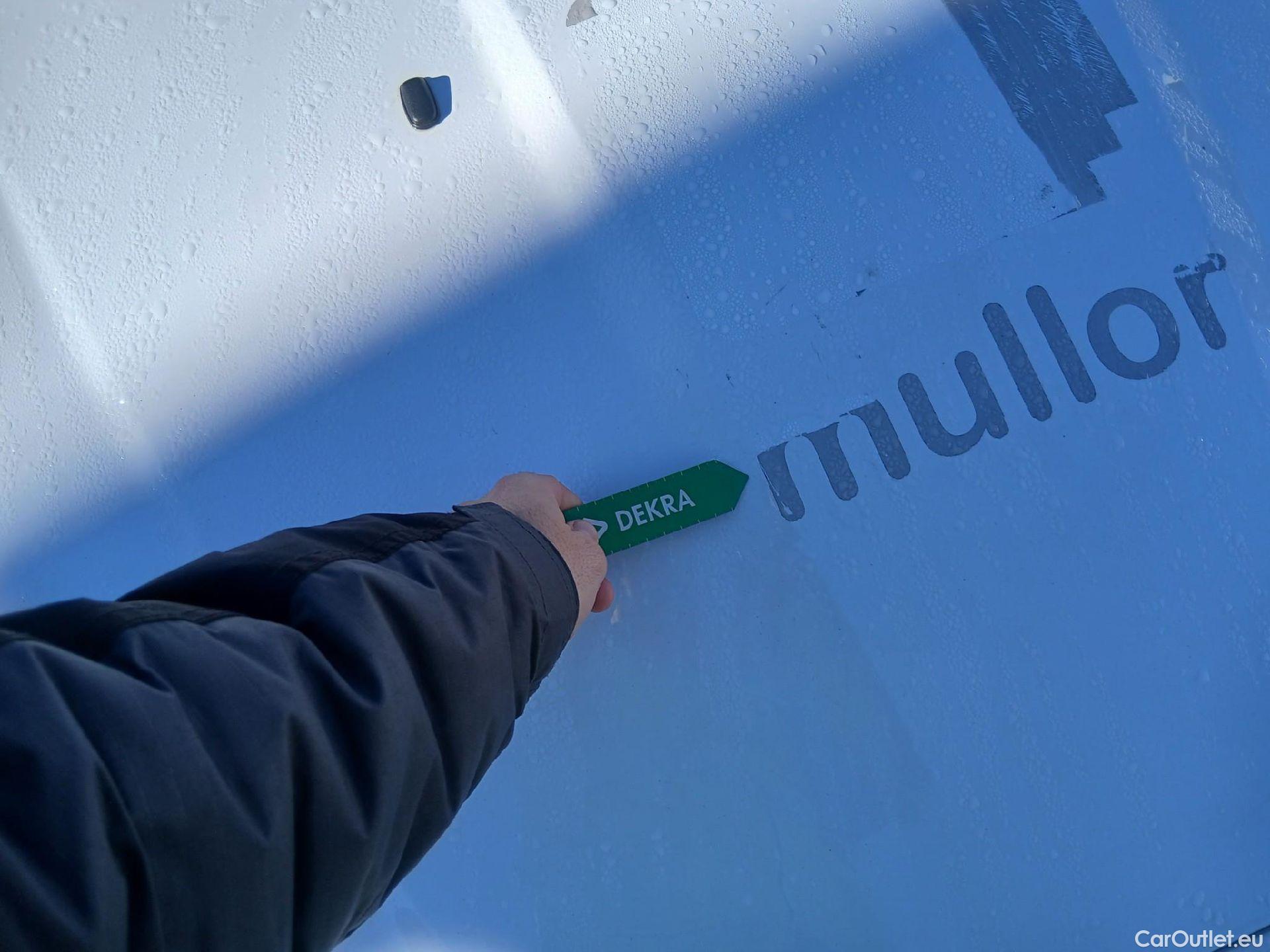  Ford  Fiesta FORD  3p 6G berlina con portón 1.5 TDCi 70kW (95CV) ST-Line 3p #2