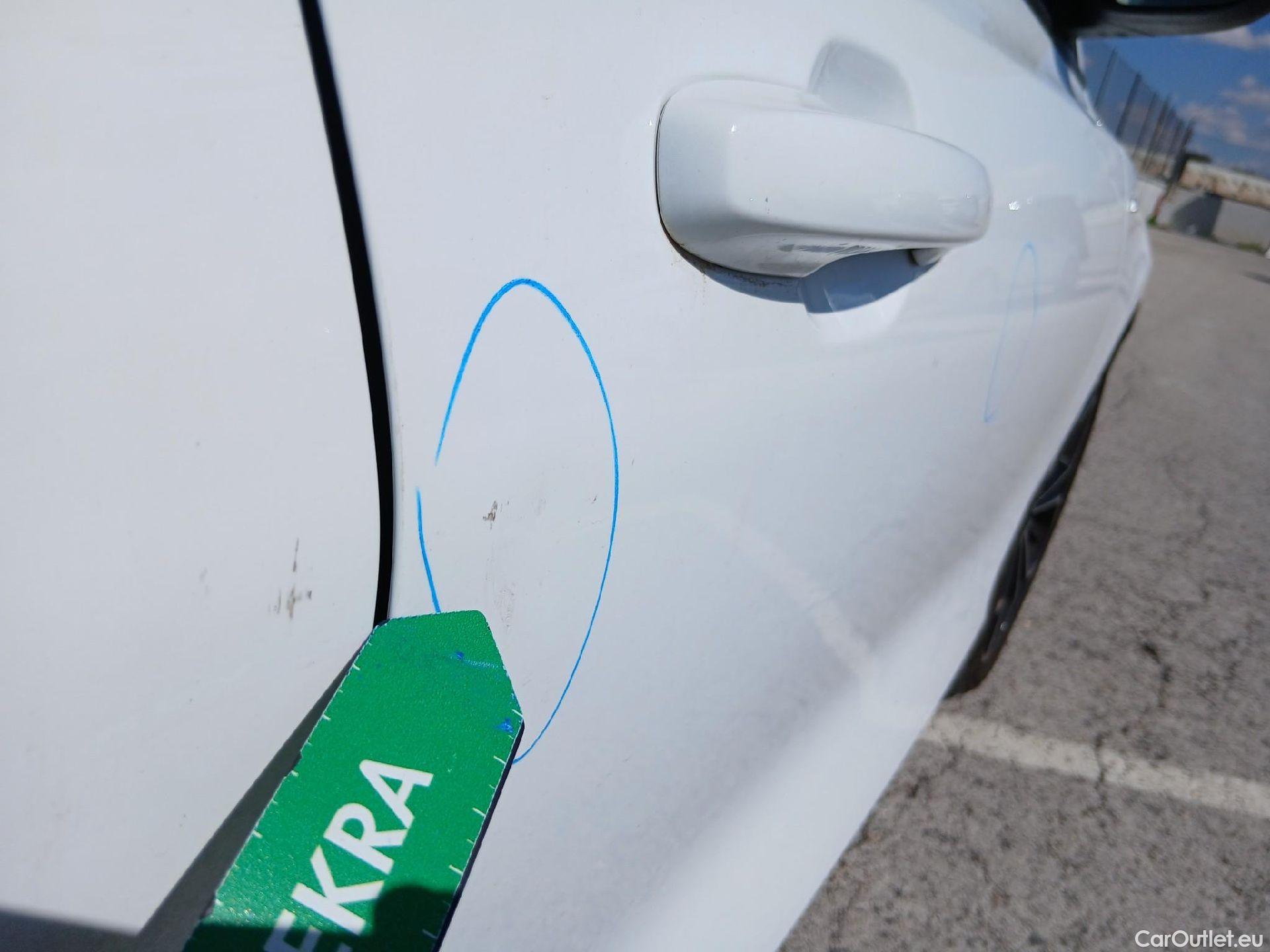  Ford  Focus FORD  / 2018 / 5P / berlina con portón 1.0 Ecoboost MHEV 92kW ST-Line #44