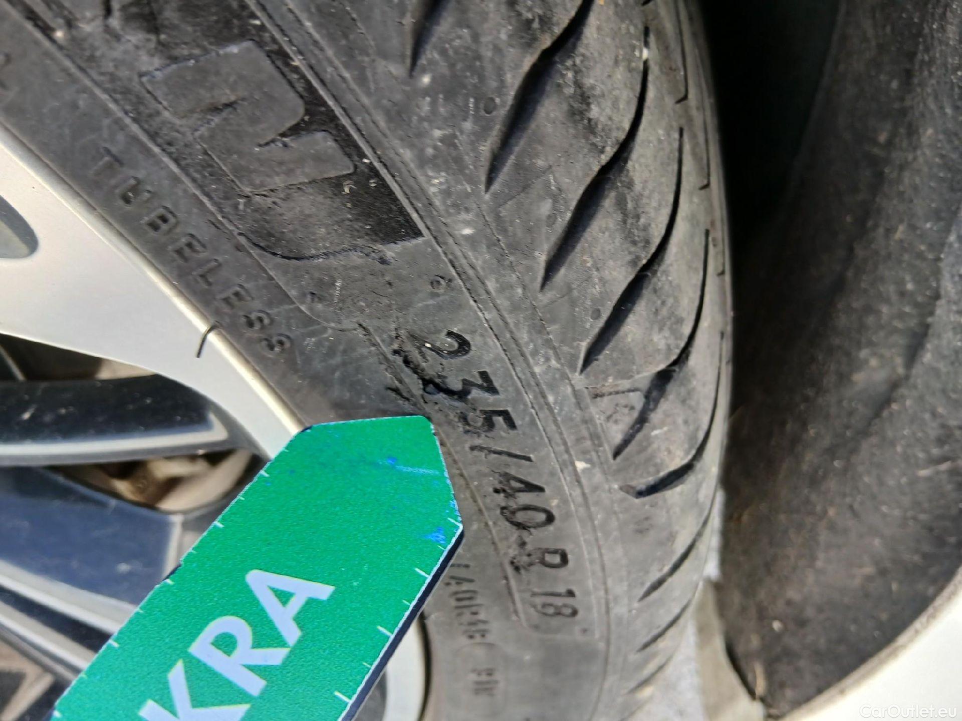  Ford  Focus FORD  / 2018 / 5P / berlina con portón 1.0 Ecoboost MHEV 92kW ST-Line #22