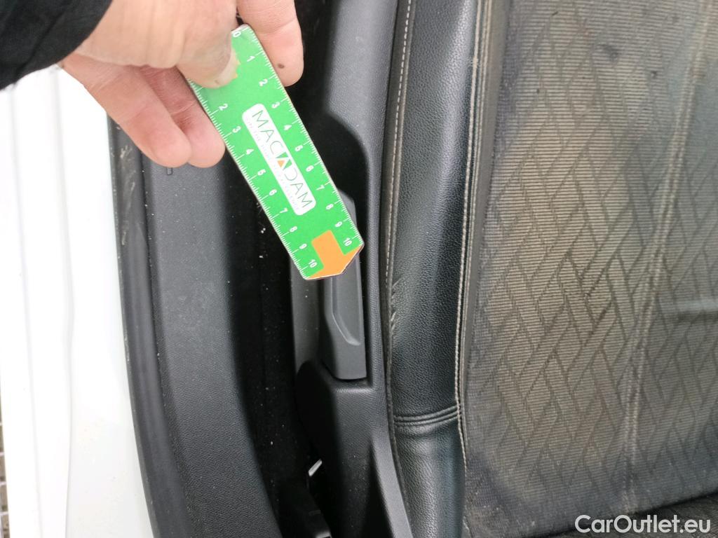  Opel  Corsa OPEL  / 2019 / 5P / berlina con portón 1.2T XHL 74kW (100CV) Elegance (CX) #7