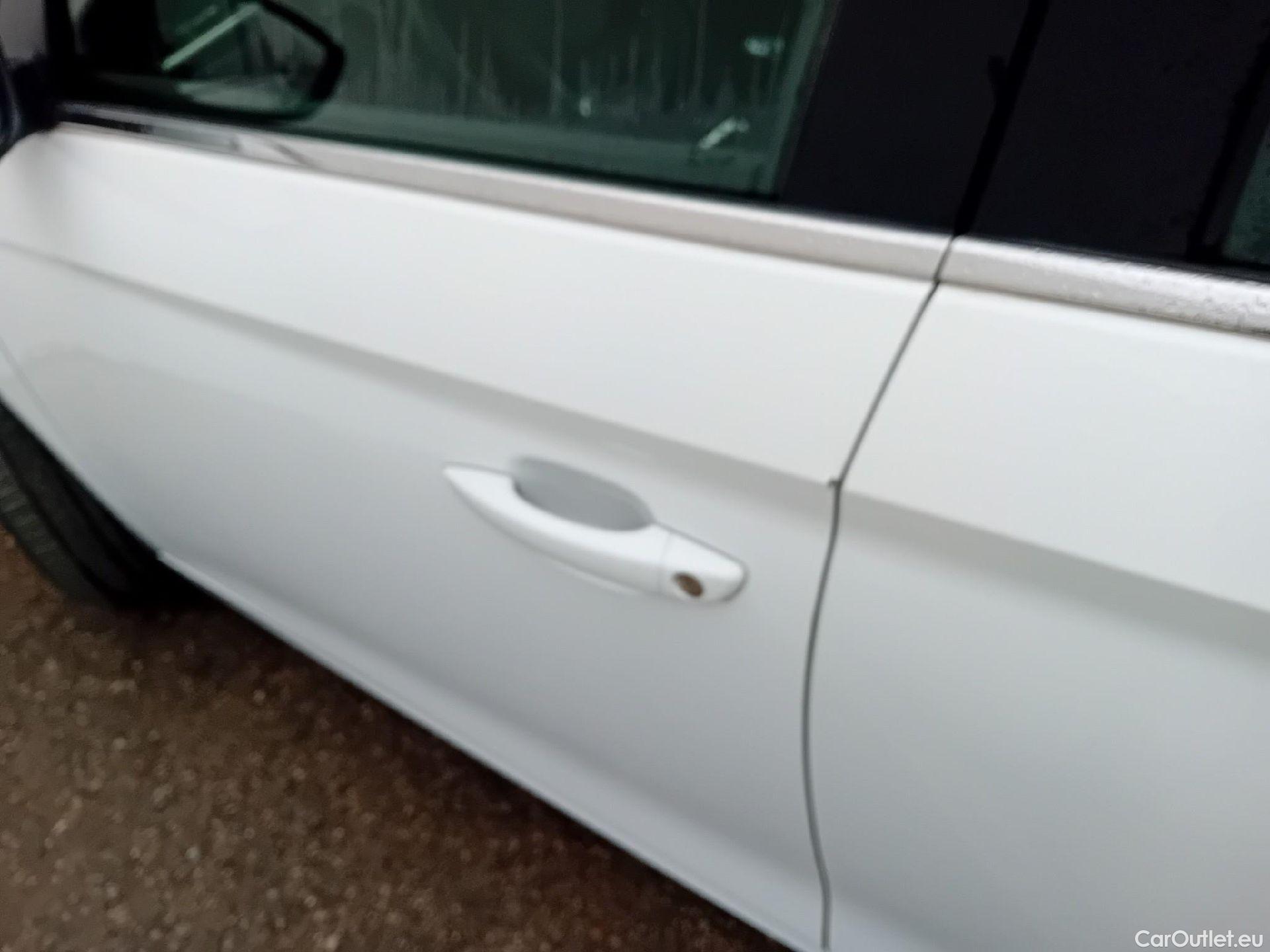  Opel  Corsa OPEL  1.2T XHL 74kW (100CV) Elegance #30