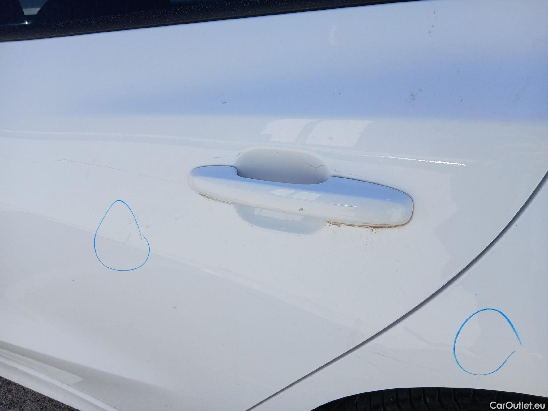  Ford  Focus FORD  / 2018 / 5P / berlina con portón 1.0 Ecoboost MHEV 92kW ST-Line #25