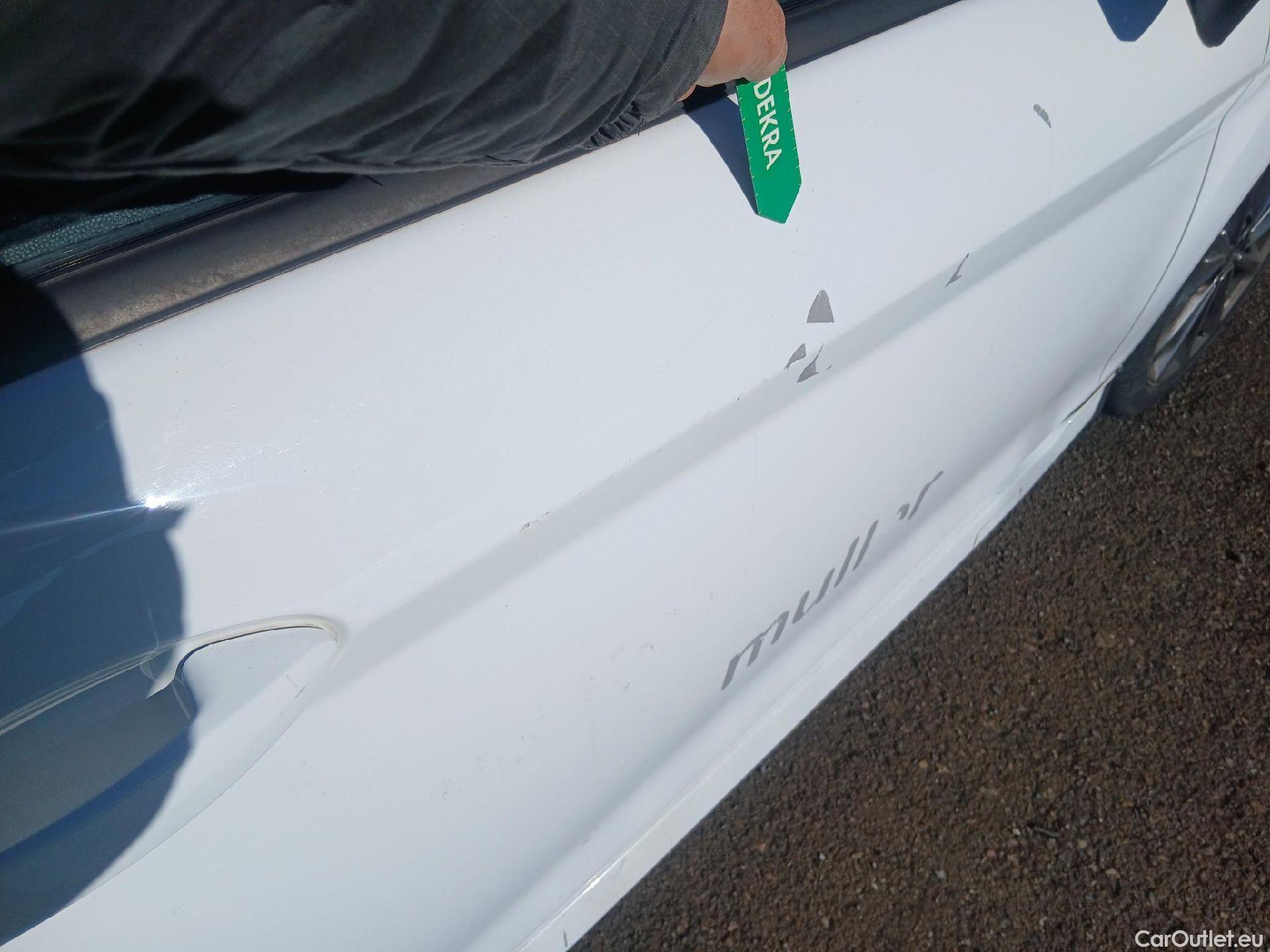  Ford  Fiesta FORD  3p 6G berlina con portón 1.5 TDCi 70kW (95CV) ST-Line 3p #31