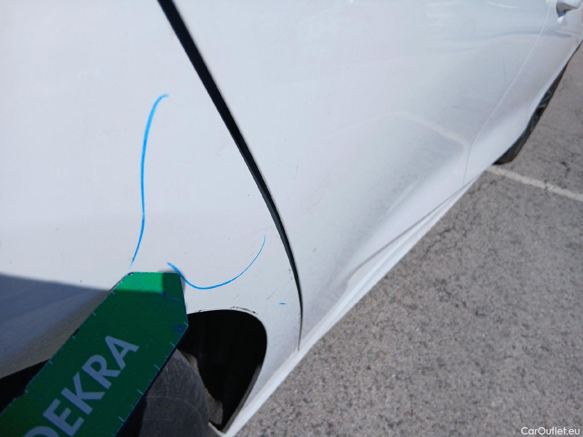  Ford  Focus FORD  / 2018 / 5P / berlina con portón 1.0 Ecoboost MHEV 92kW ST-Line #39