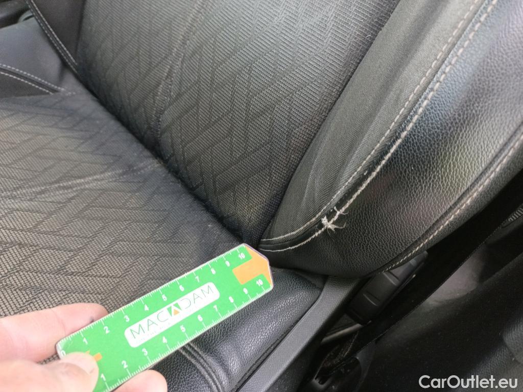  Opel  Corsa OPEL  / 2019 / 5P / berlina con portón 1.2T XHL 74kW (100CV) Elegance (CX) #4