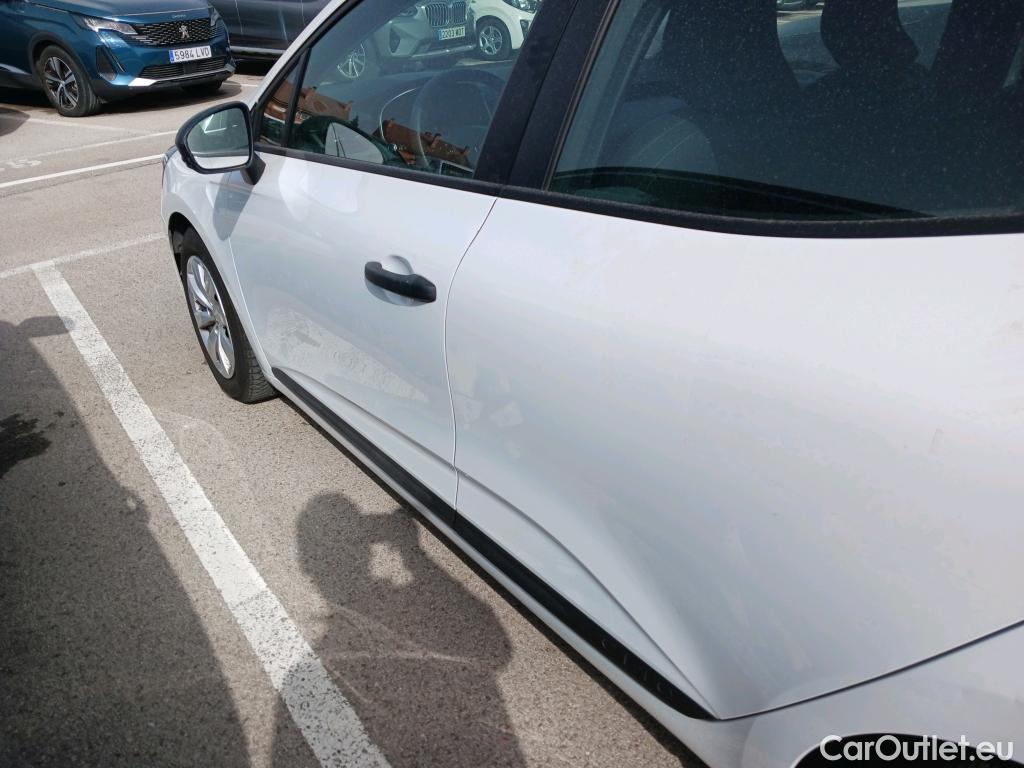  Renault  Clio RENAULT  / 2019 / 5P / berlina con portón Business TCe 74 kW (100CV) GLP #21