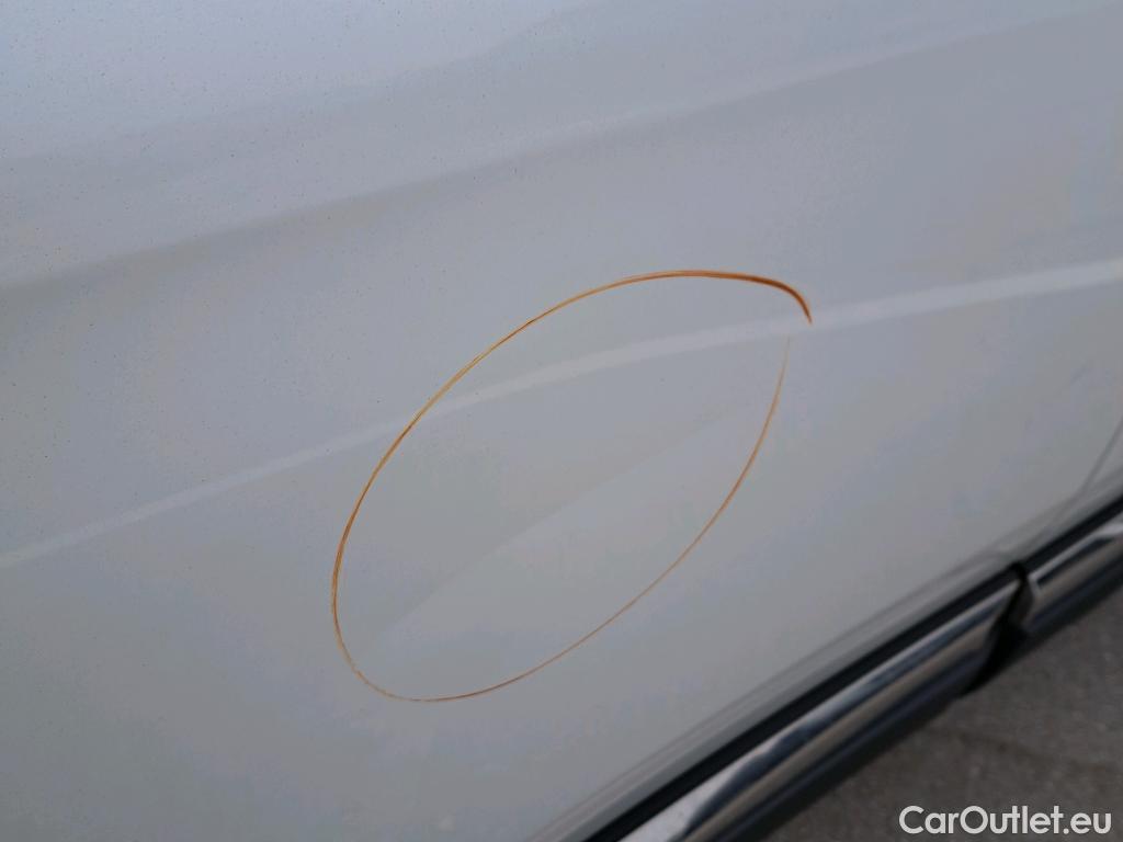  Peugeot  5008 PEUGEOT  / 2020 / 5P / todoterreno 1.5 BlueHDi 96kW S&S Allure Pack EAT8 #16