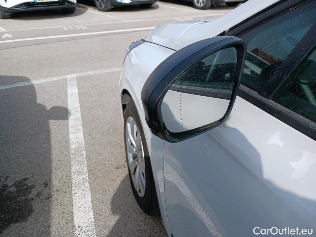  Renault  Clio RENAULT  / 2019 / 5P / berlina con portón Business TCe 74 kW (100CV) GLP #10