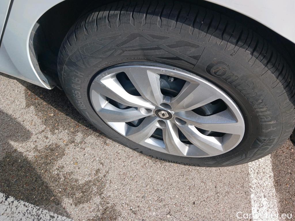  Renault  Clio RENAULT  / 2019 / 5P / berlina con portón Business TCe 74 kW (100CV) GLP #24