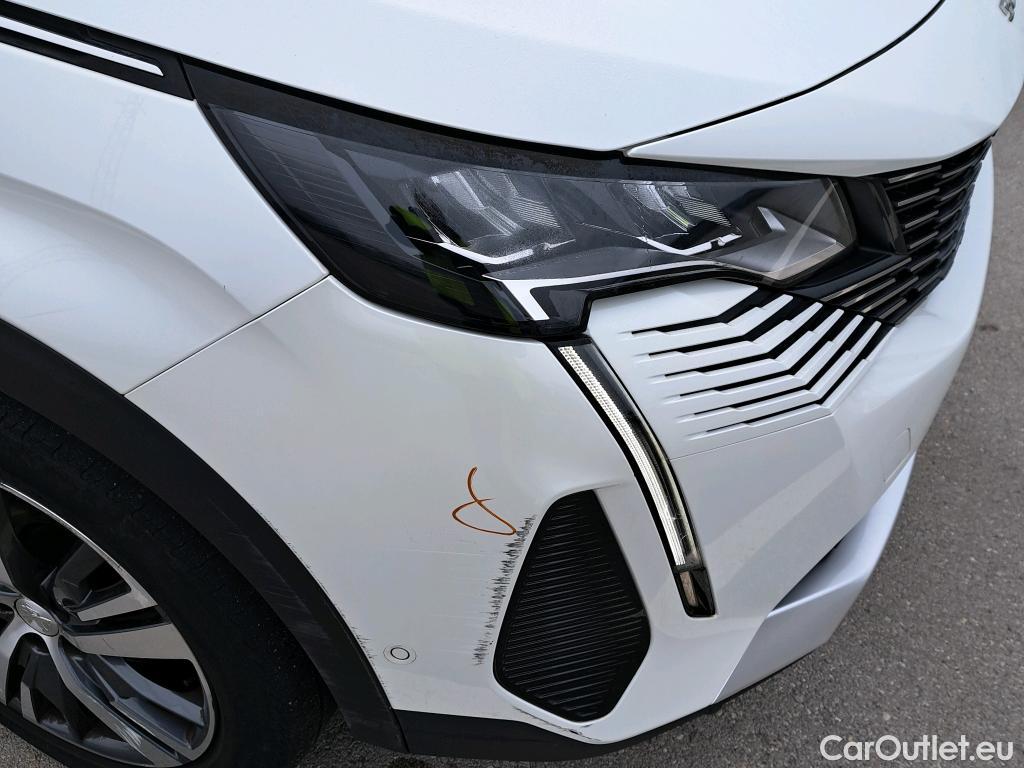  Peugeot  5008 PEUGEOT  / 2020 / 5P / todoterreno 1.5 BlueHDi 96kW S&S Allure Pack EAT8 #30