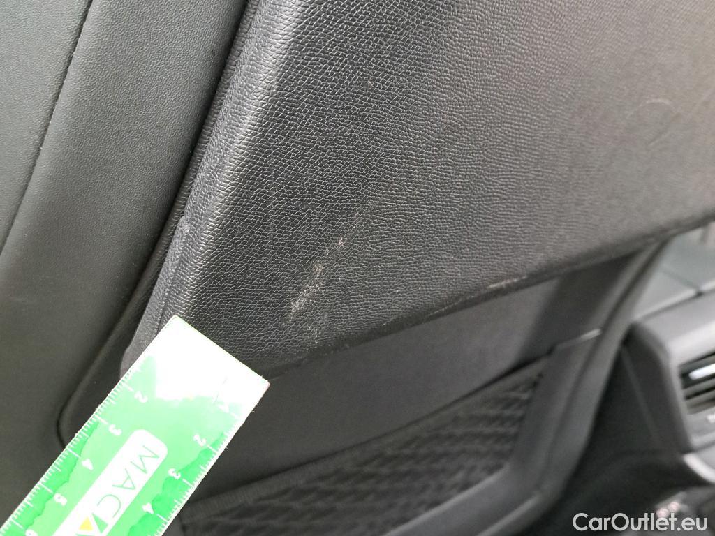  Peugeot  5008 PEUGEOT  / 2020 / 5P / todoterreno 1.5 BlueHDi 96kW S&S Allure Pack EAT8 #43