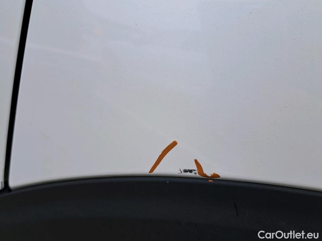  Peugeot  5008 PEUGEOT  / 2020 / 5P / todoterreno 1.5 BlueHDi 96kW S&S Allure Pack EAT8 #37