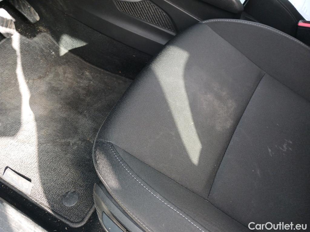  Renault  Clio RENAULT  / 2019 / 5P / berlina con portón Business TCe 74 kW (100CV) GLP #7