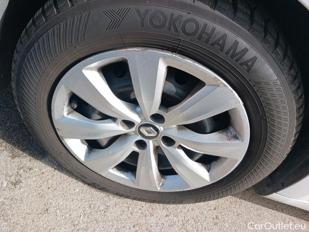  Renault  Clio RENAULT  / 2019 / 5P / berlina con portón Business TCe 74 kW (100CV) GLP #15