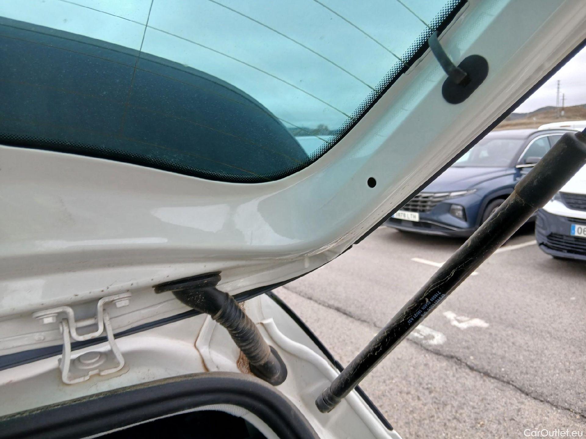  Seat  Arona SEAT  / 2017 / 5P / todoterreno 1.0 TSI 81kW (110CV) Style Plus (AC) #26