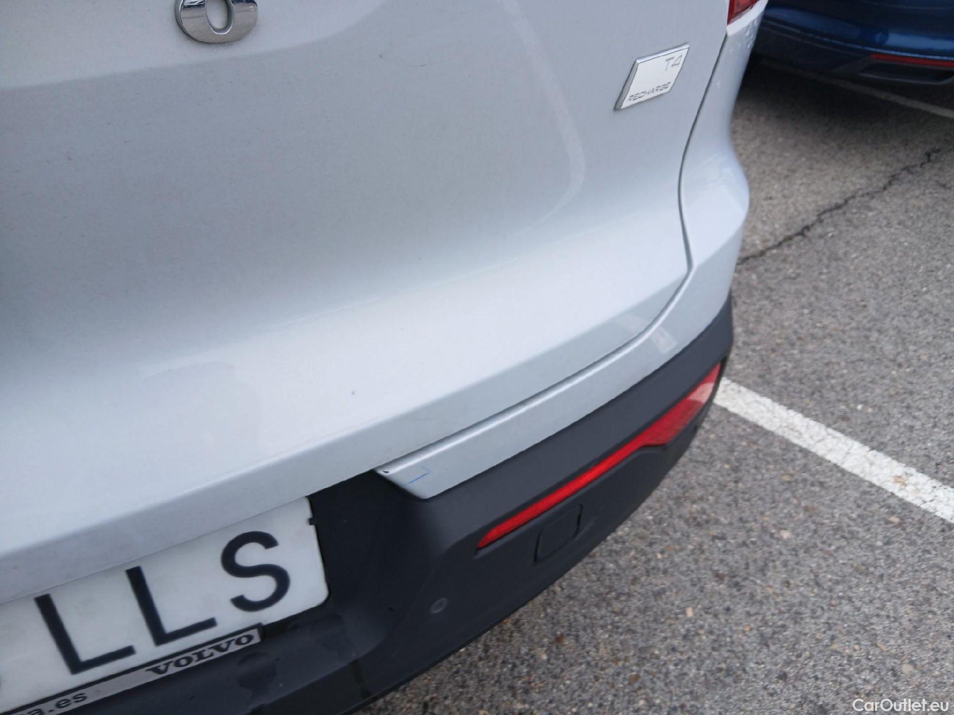  Volvo  XC 40 VOLVO XC40 / 2017 / 5P / todoterreno 1.5 T4 Twin Recharge R-Design Auto #26