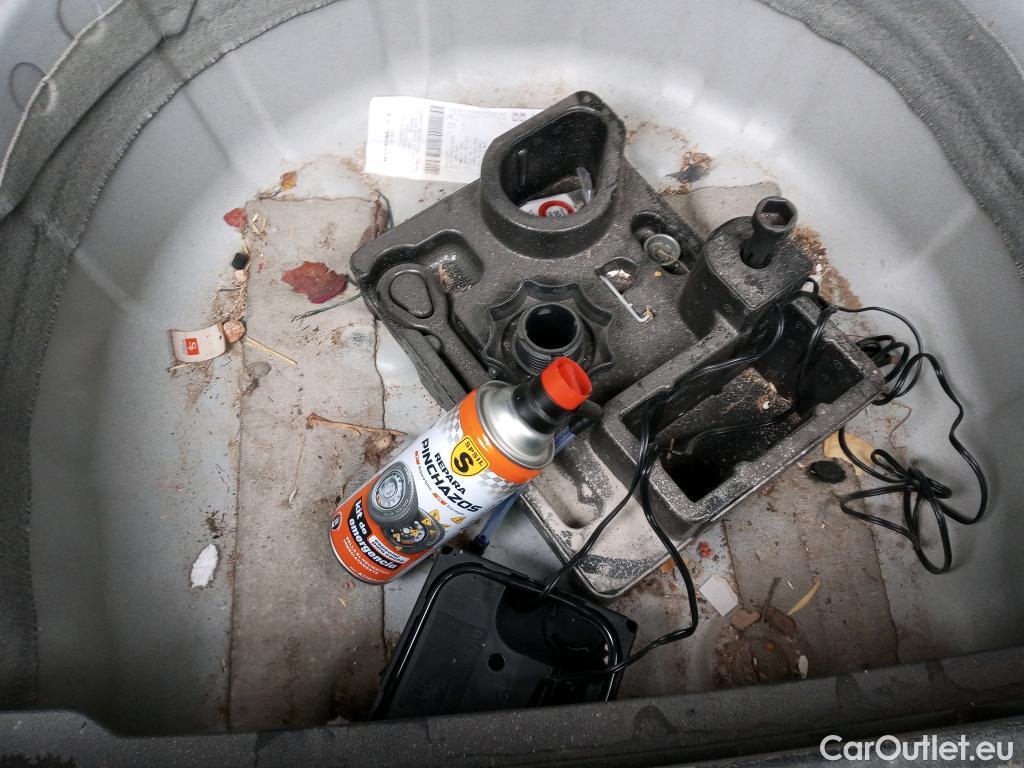  Volkswagen  Polo VOLKSWAGEN  / 2021 / 5P / berlina con portón Life 1.0 TSI 70kW (95CV) #6