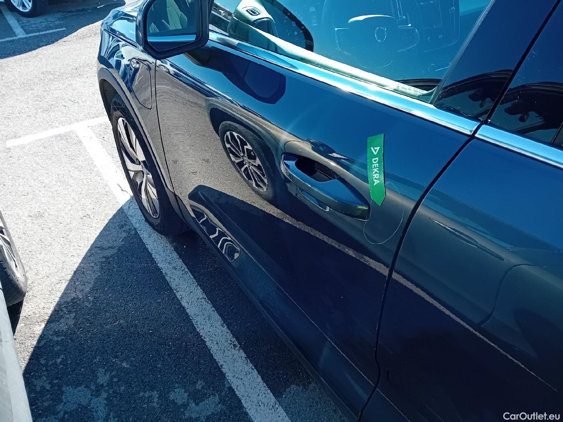  Volvo  XC 40 VOLVO XC40 / 2017 / 5P / todoterreno 1.5 T4 Twin Recharge Inscription Ex Auto #14