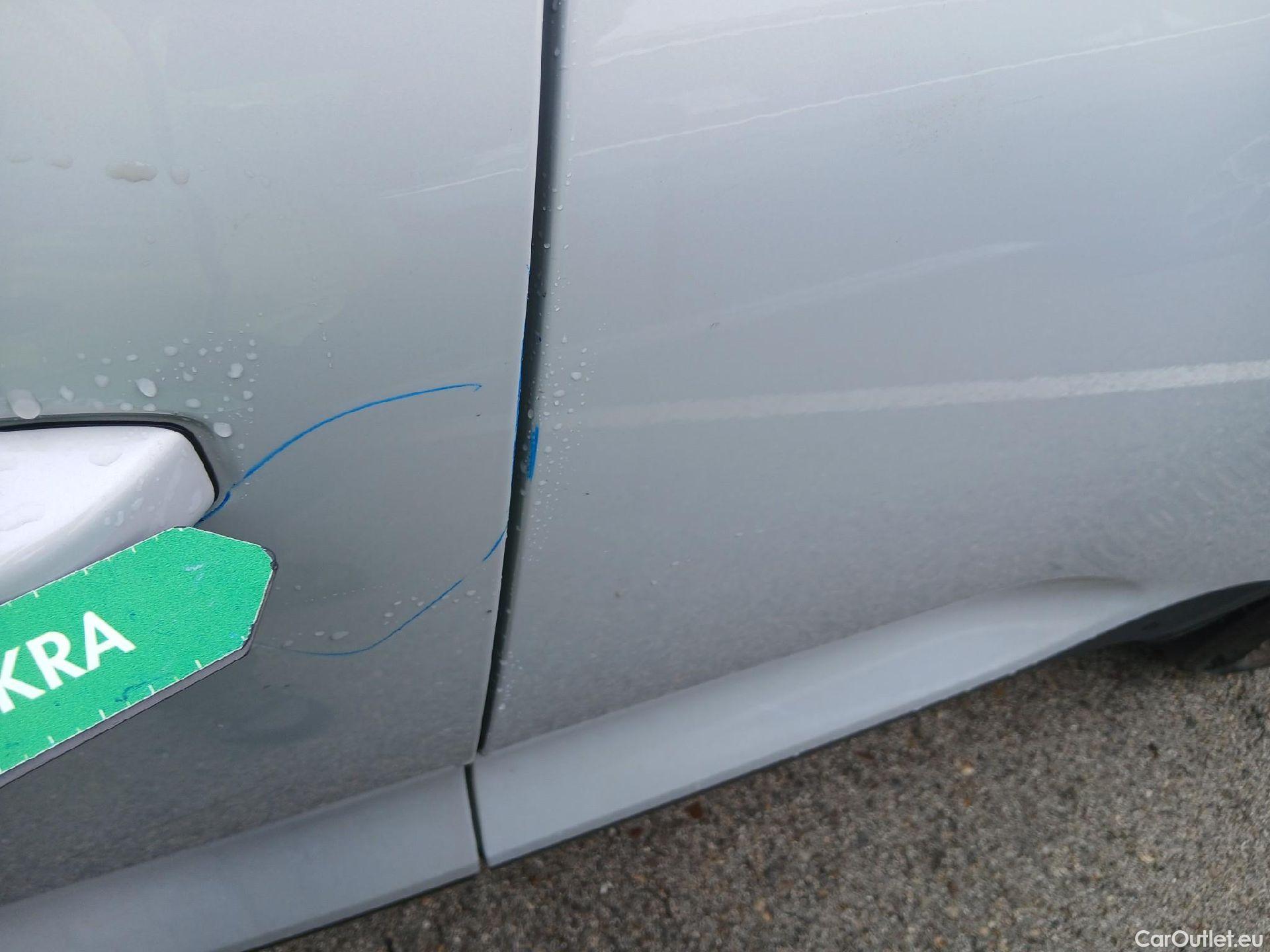  Volvo  XC 40 VOLVO XC40 / 2017 / 5P / todoterreno 1.5 T4 Twin Recharge R-Design Auto #19