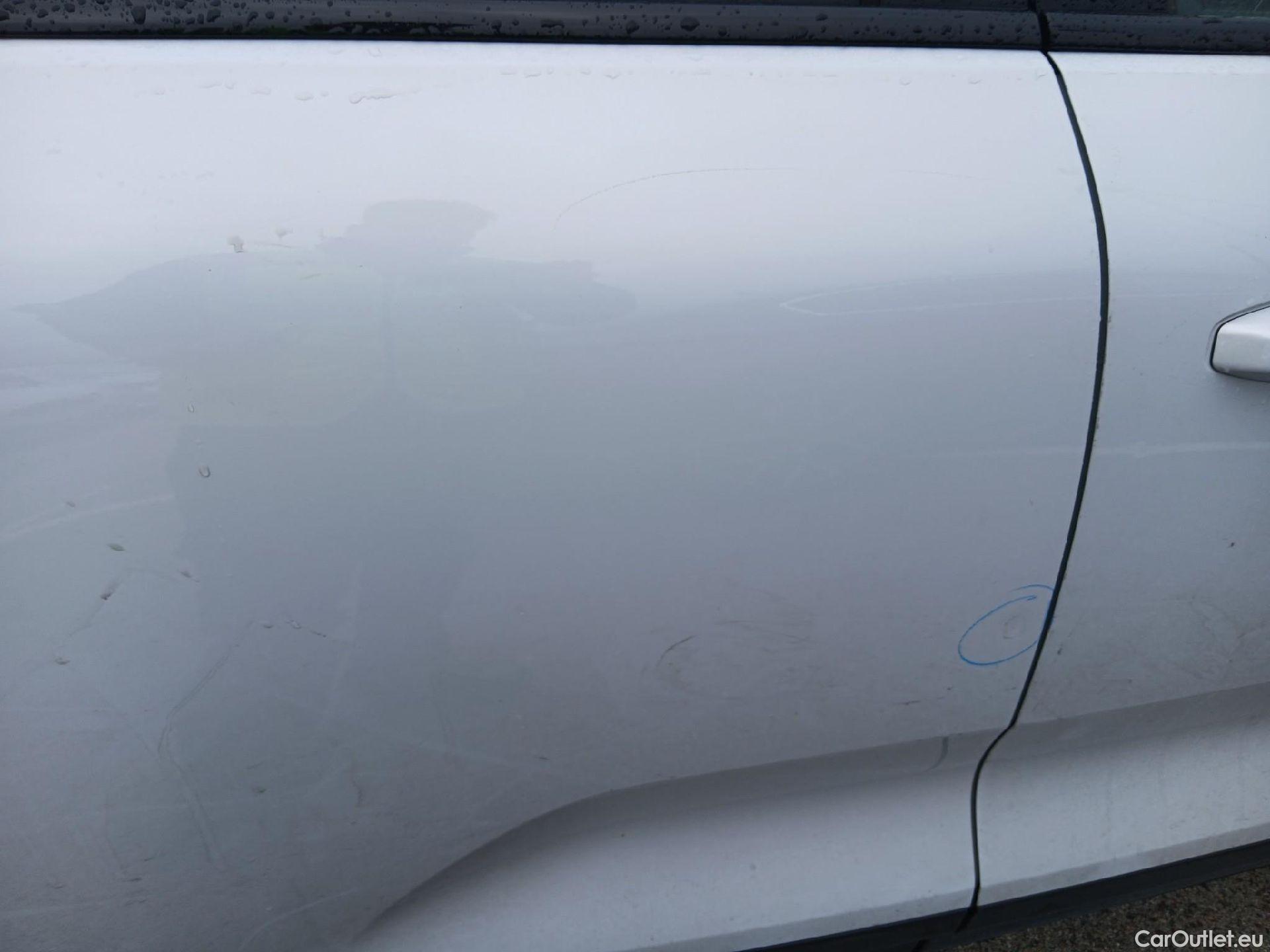  Volvo  XC 40 VOLVO XC40 / 2017 / 5P / todoterreno 1.5 T4 Twin Recharge R-Design Auto #30