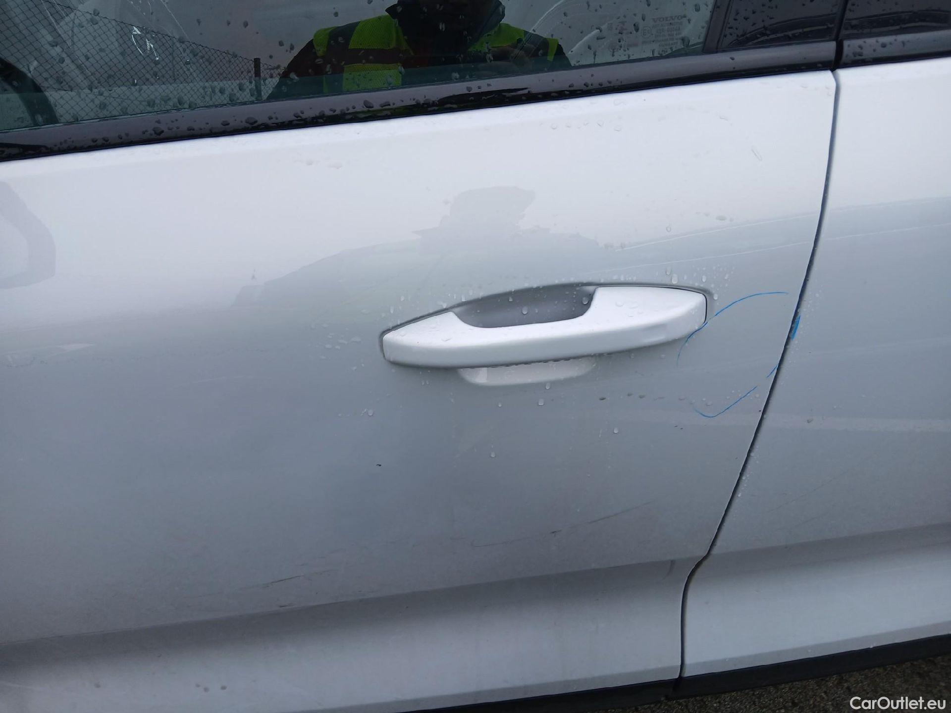  Volvo  XC 40 VOLVO XC40 / 2017 / 5P / todoterreno 1.5 T4 Twin Recharge R-Design Auto #20