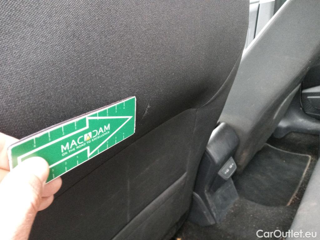  Volkswagen  Polo VOLKSWAGEN  / 2021 / 5P / berlina con portón Life 1.0 TSI 70kW (95CV) #3