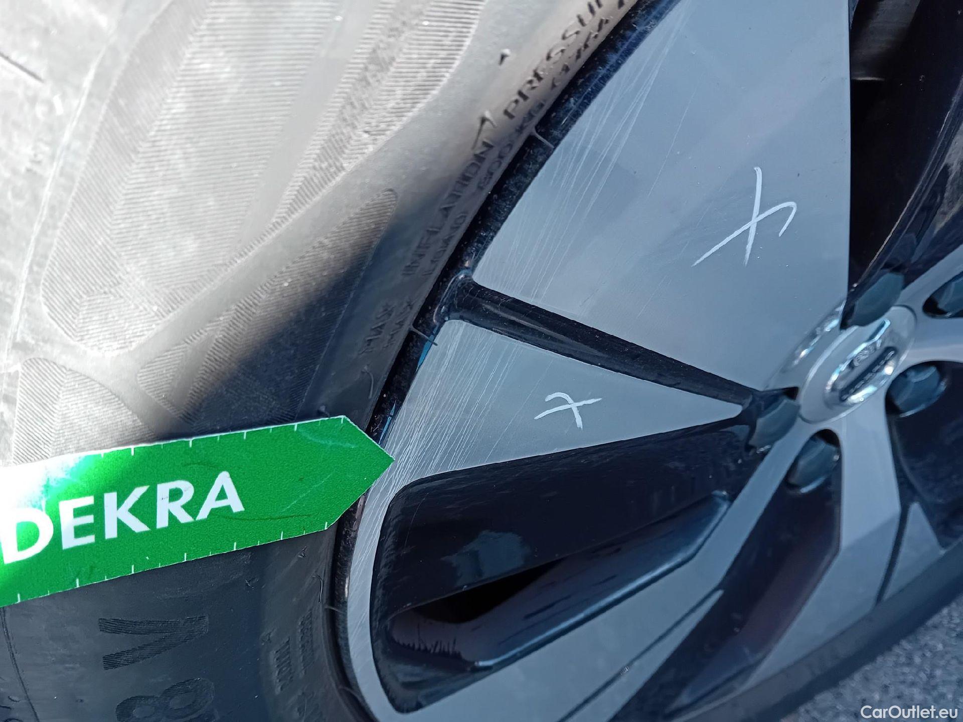  Volvo  XC 40 VOLVO XC40 / 2017 / 5P / todoterreno 1.5 T4 Twin Recharge Inscription Ex Auto #27