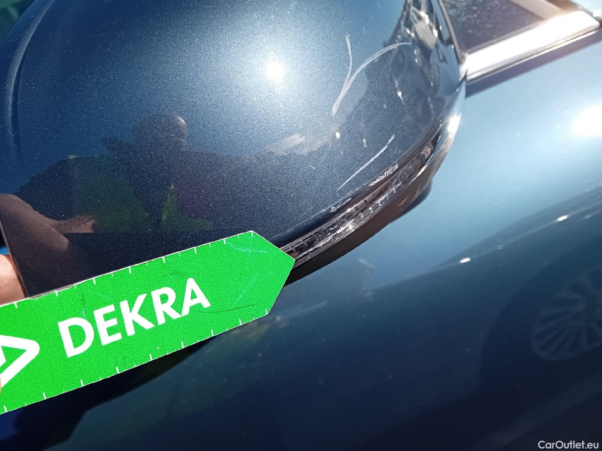  Volvo  XC 40 VOLVO XC40 / 2017 / 5P / todoterreno 1.5 T4 Twin Recharge Inscription Ex Auto #32