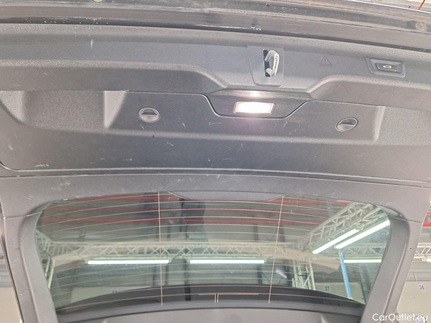  Bmw  Serie 5 BMW, 5-ser To FL'20 PHEV, BMW 5 Reeks Touring 520e 150kW 5d #47