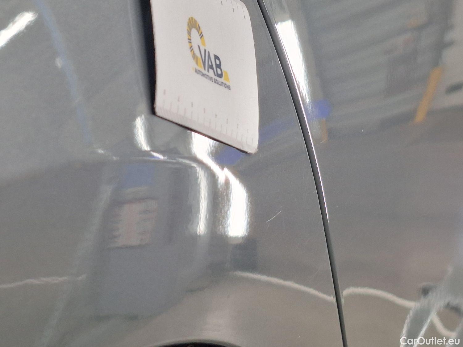  Bmw  Serie 1 BMW, 1-serie '19, BMW 1 Reeks Hatch 118iA (100 kW) 5d #24