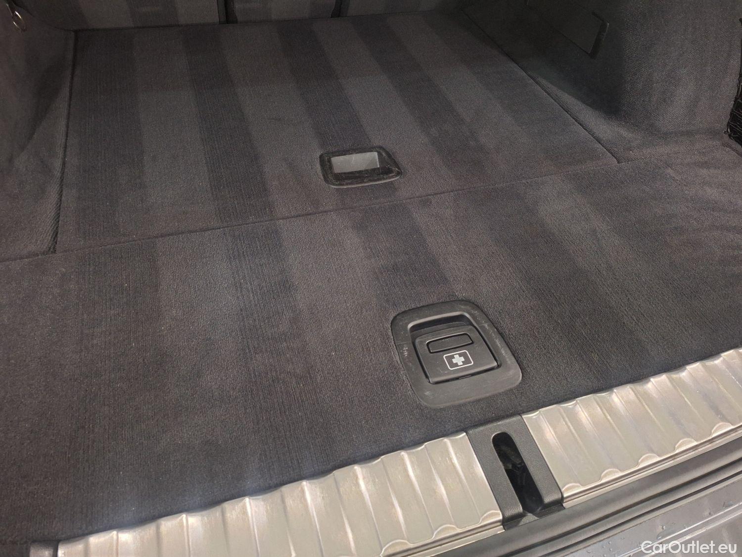  Bmw  Serie 3 BMW, 3-serie Touring '18, BMW 3 Reeks Touring 318dA (100 kW) 5d #1