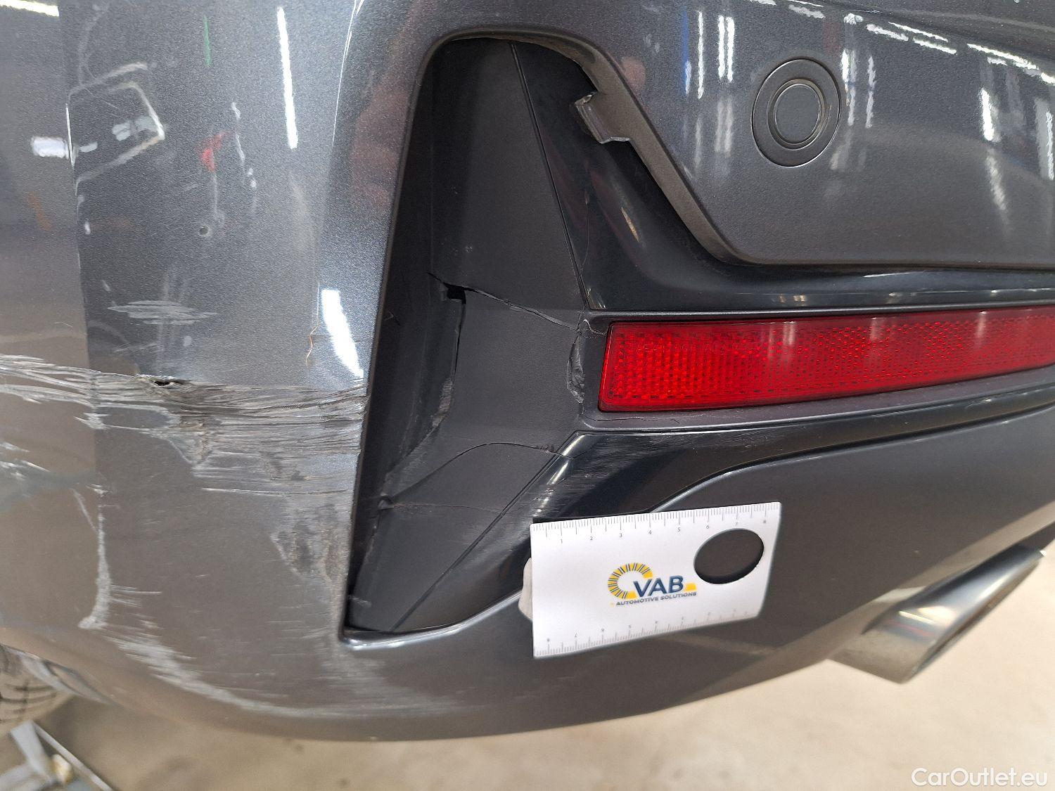  Bmw  Serie 3 BMW, 3-serie Touring '18, BMW 3 Reeks Touring 318dA (100 kW) 5d #43