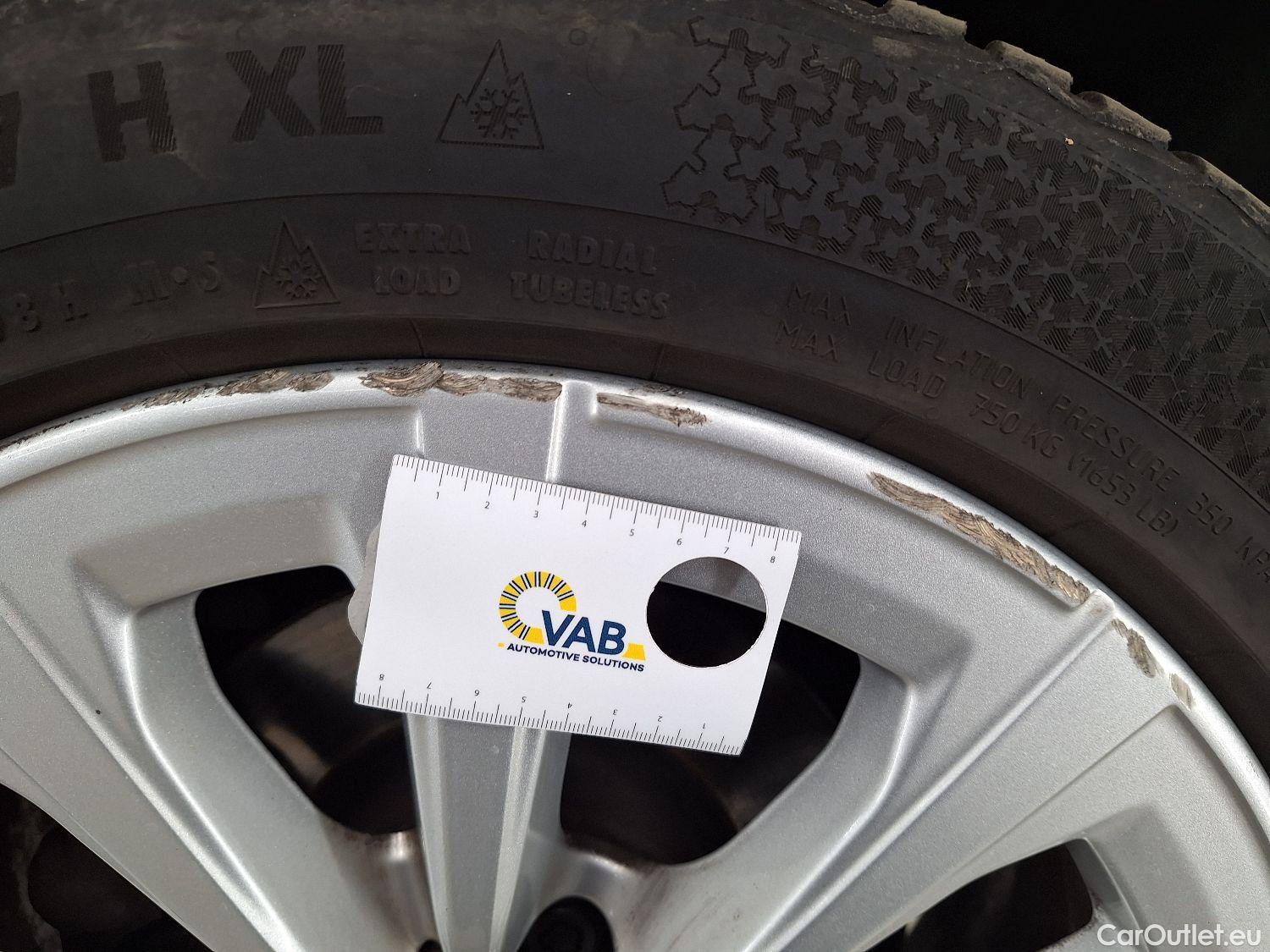  Bmw  Serie 3 BMW, 3-serie Touring '18, BMW 3 Reeks Touring 318dA (100 kW) 5d #25