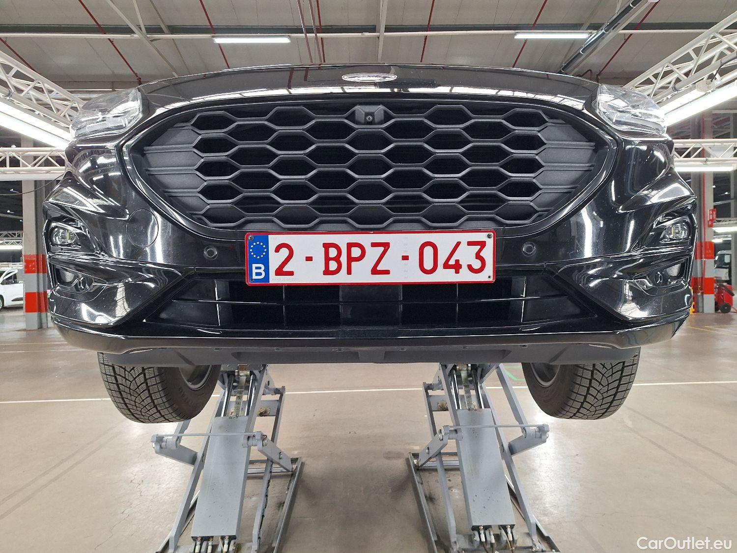  Ford  Kuga Ford,  '19 PHEV, Ford  2.5i PHEV Aut. 165kW ST-Line 5d #3