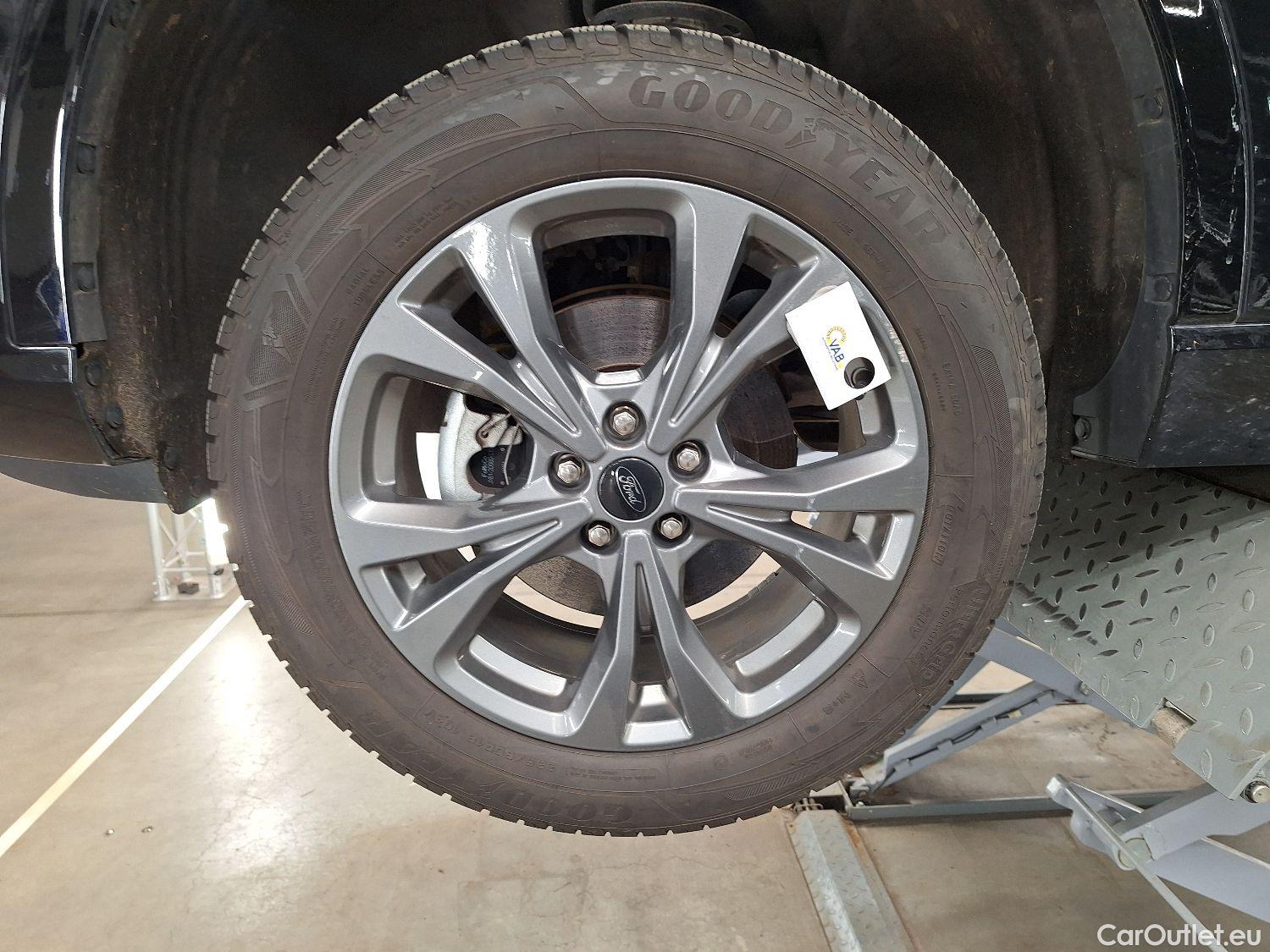  Ford  Kuga Ford,  '19 PHEV, Ford  2.5i PHEV Aut. 165kW ST-Line 5d #6