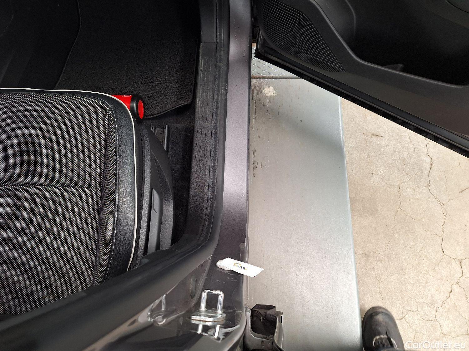  Renault  Captur Renault,  '19, Renault  TCe 130 GPF Intens 5d #52