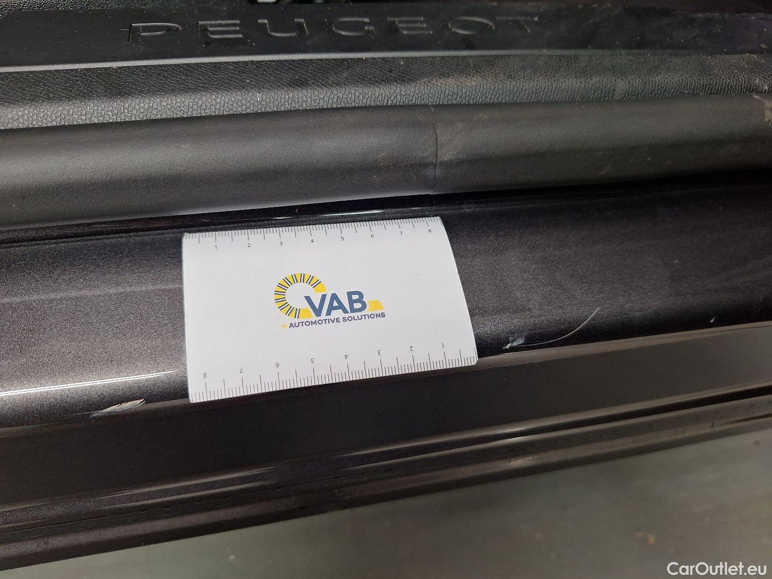  Peugeot  5008 Peugeot,  '16, Peugeot  1.5 BlueHDi 96kW S&S EAT8 GT Line 5d #4