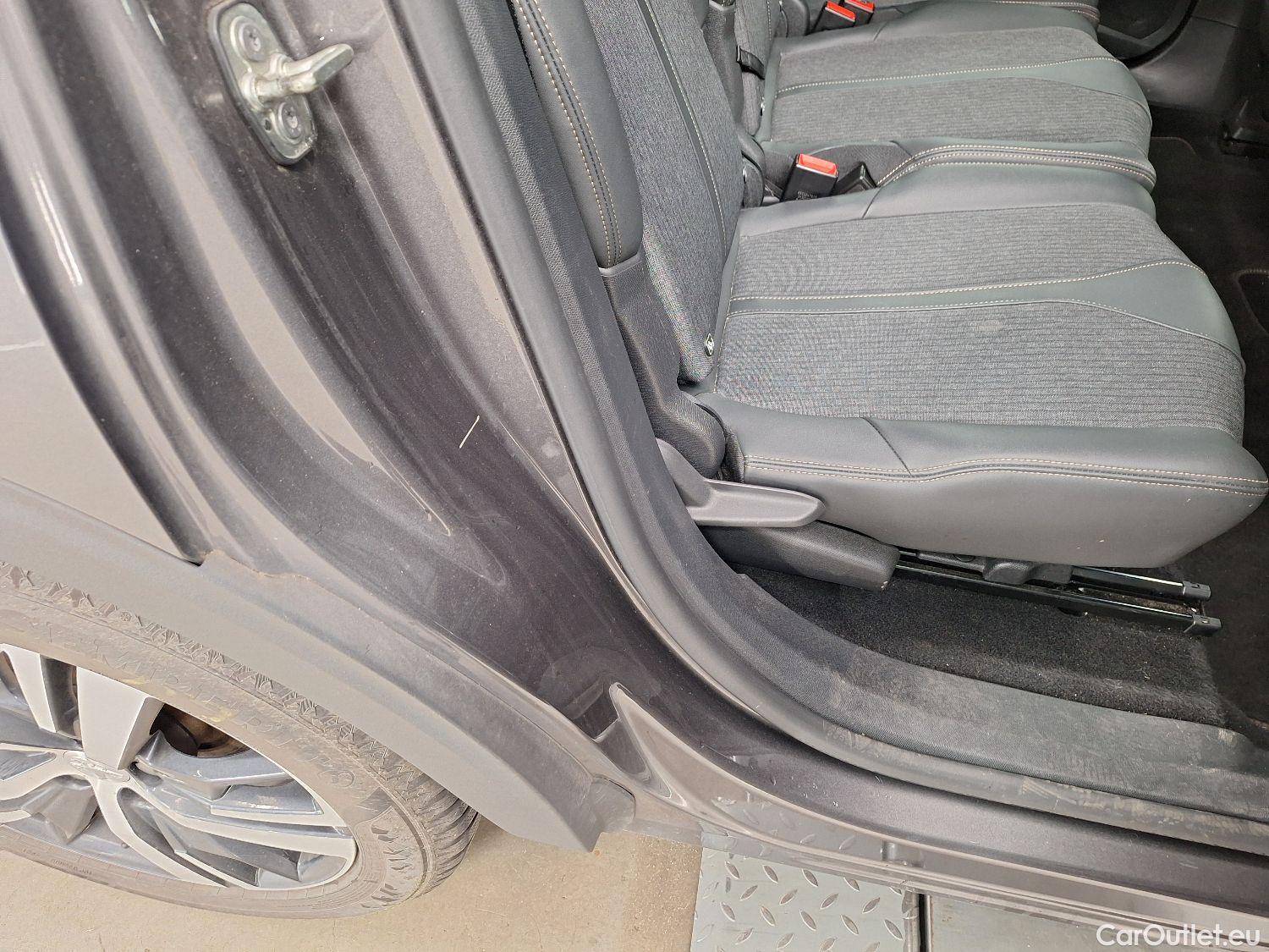  Peugeot  5008 Peugeot,  '16, Peugeot  1.5 BlueHDi 96kW S&S EAT8 GT Line 5d #6